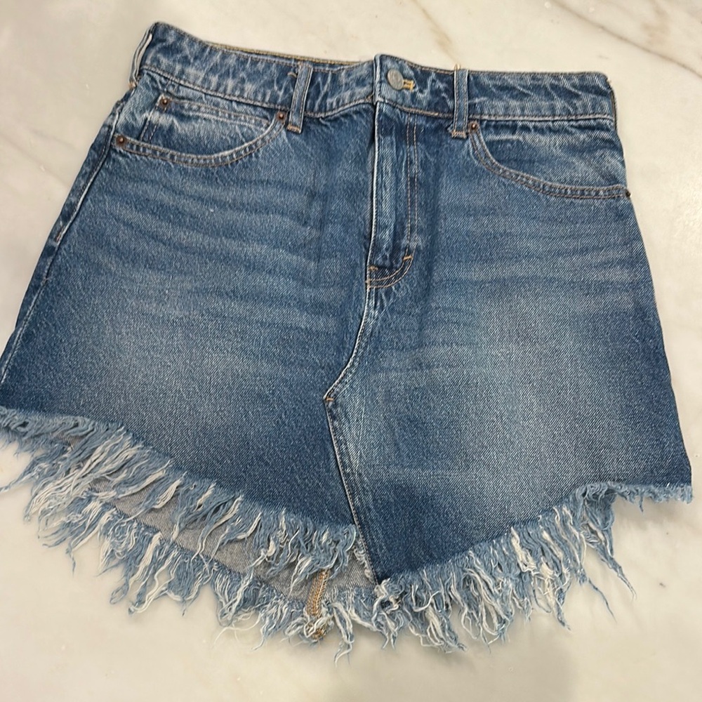 Free People / We the Free NWOT Frayed Denim Shorts size 29